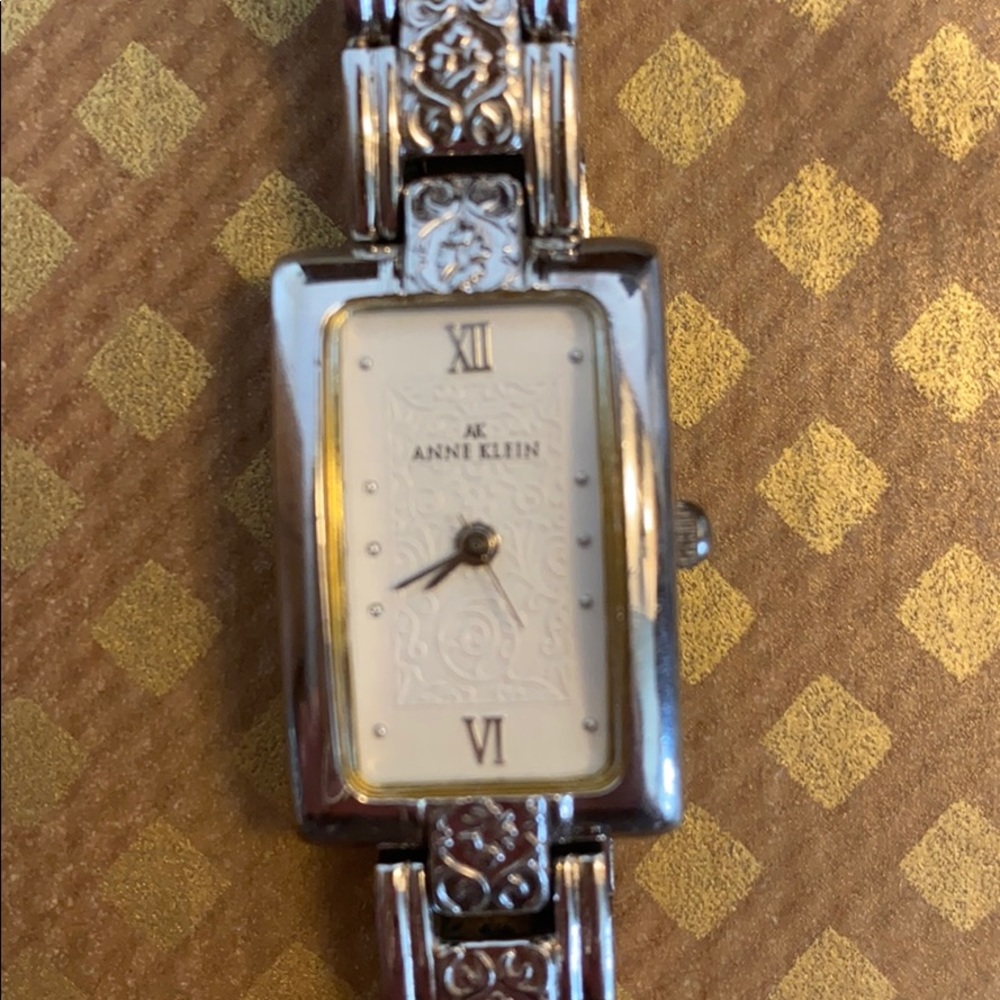 Filigree design in the face of this lovely watch